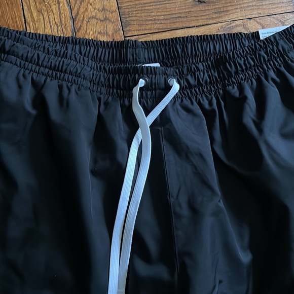 NWT nike black swimming trunks size:XX L - Picture 2 of 7
